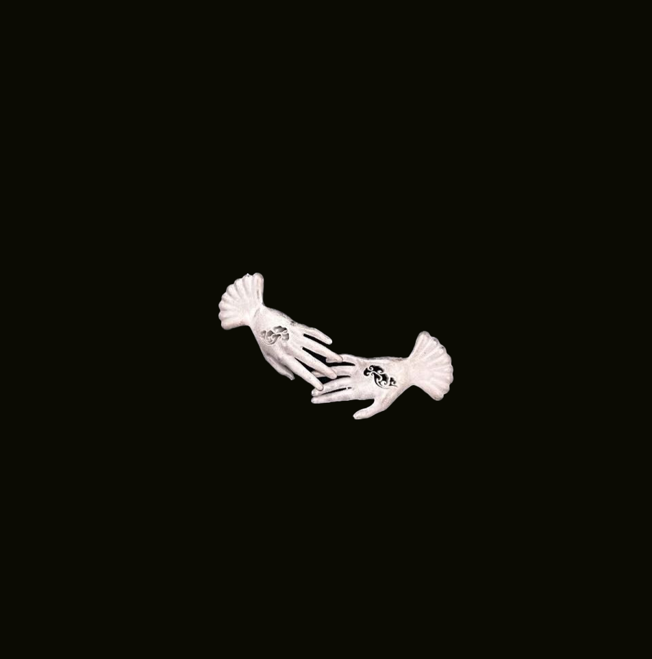 ESME XY|| Auspicious Cloud Handshape Earring